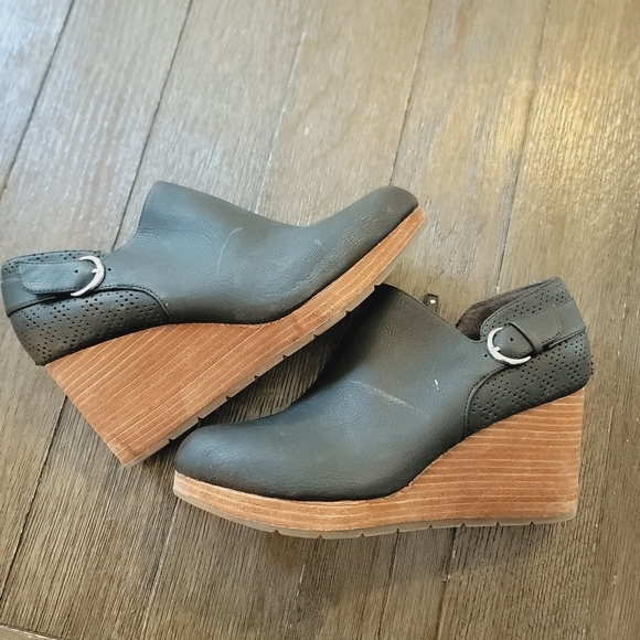 Dr. Scholl's Honor Wedge Size 8.5 - Picture 1 of 8